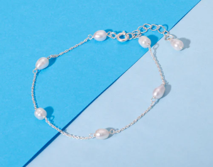 Silver Iridescent Pearl Bracelet